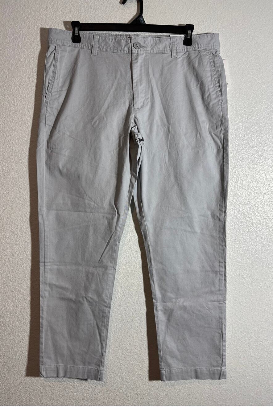 Free Assembly NWT Men's Size 38x30 Tapered Fit Everyday Chino Pants Silver